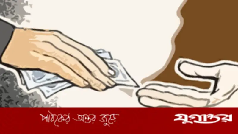 আদালতের হাজতখানায় পুলিশ-আইনজীবীর অর্থ লেনদেনের ভিডিও ভাইরাল, সদস্য বরখাস্ত