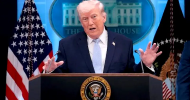 হরমুজ প্রণালিতে টোল আদায়ের দাবি তুললেন ট্রাম্প, ইরানের সার্বভৌমত্বে প্রশ্ন