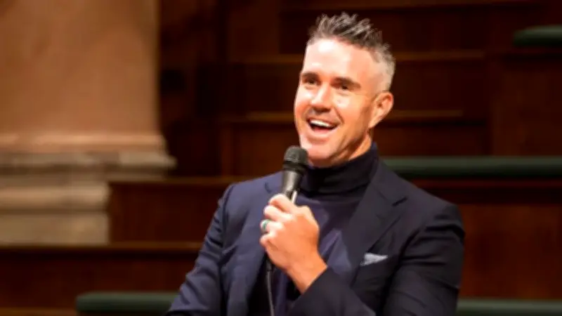 কেভিন পিটারসেনের দাবি: আইপিএল নিয়ে দ্বন্দ্বেই শেষ হয়েছিল ইংল্যান্ড ক্যারিয়ার