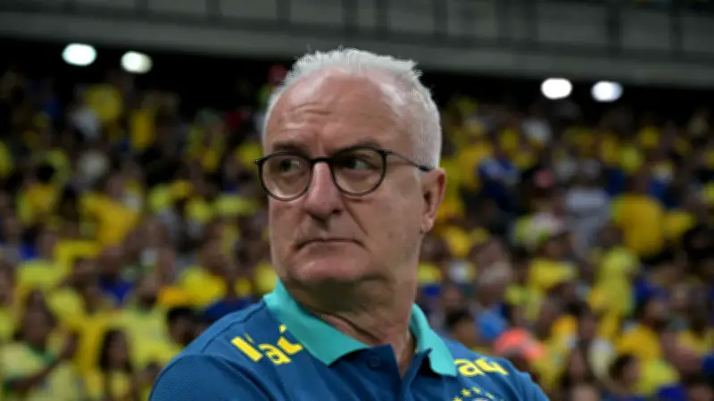 ব্রাজিলের সাবেক কোচ দরিভাল করিন্থিয়ান্স থেকে ছাঁটাই, দিনিজ হলেন নতুন কোচ