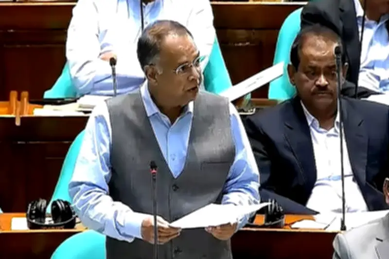 বাংলাদেশে অনলাইন শিক্ষার নতুন সম্ভাবনা: প্রযুক্তির মাধ্যমে শিক্ষার প্রসার