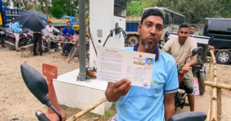 সিরাজগঞ্জে জ্বালানি তেলের স্বস্তি: ফুয়েল কার্ড নীতিতে ভীড় কমেছে