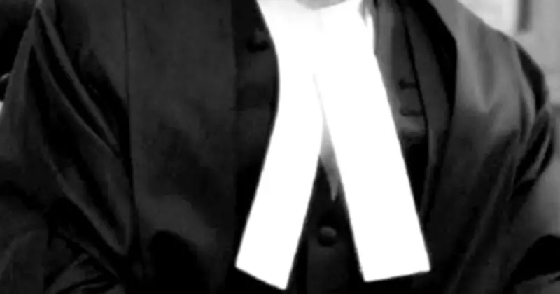 তাপমাত্রা বৃদ্ধিতে আদালতে কালো কোট-গাউনের বাধ্যবাধকতা শিথিল প্রধান বিচারপতির নির্দেশে