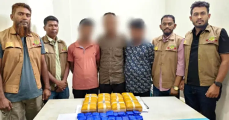 চট্টগ্রামে অভিযানে আট কোটি টাকার হেরোইন ও ৩৫ লাখ টাকার ইয়াবা জব্দ, তিনজন গ্রেফতার
