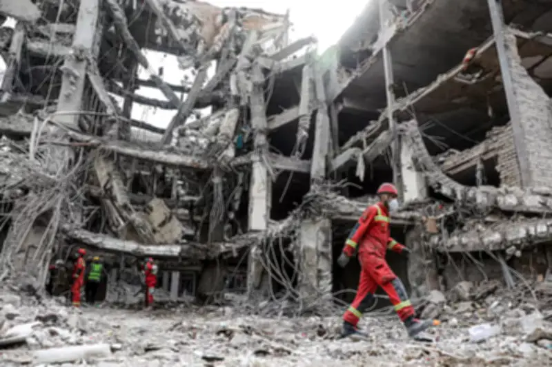 যুক্তরাষ্ট্র-ইসরায়েলের হামলায় তেহরানে ঐতিহাসিক সিনাগগ ধ্বংস, নিহত অন্তত ১৫