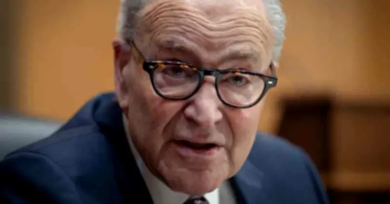 ইরান নিয়ে ট্রাম্পের হুমকিতে ডেমোক্র্যাট নেতার কঠোর প্রতিক্রিয়া, যুদ্ধ বন্ধে চাপ