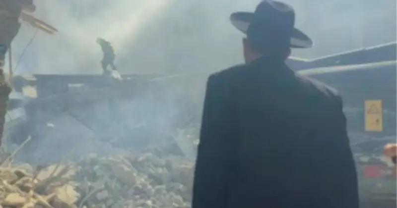 ইসরায়েল-মার্কিন হামলায় ইরানের ঐতিহাসিক সিনাগগ ধ্বংস, নিহত অন্তত ১৫