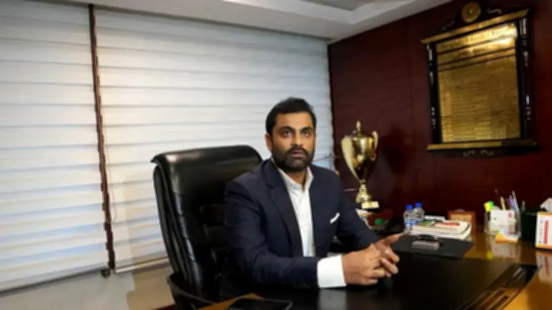 বাংলাদেশ ক্রিকেট দলের নতুন কোচ নিয়োগ নিয়ে বিতর্ক, সিদ্ধান্ত চূড়ান্ত নয়