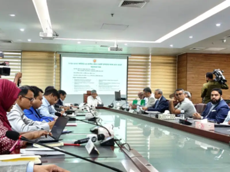 এনবিআর চেয়ারম্যানের ঘোষণা: গণপরিবহনে সর্বোচ্চ সুবিধা, কৃষি ও পোলট্রিতে করছাড়ের দাবি