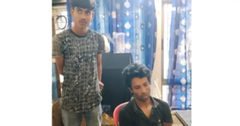 সাভারে অটোরিকশা চালকদের হামলায় পুলিশ সদস্য আহত, দুইজন আটক