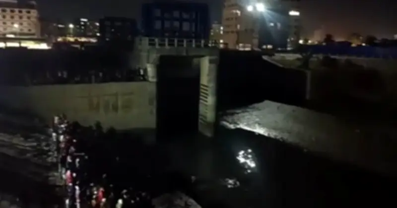 চট্টগ্রামের চাক্তাই খালে গোসল করতে নেমে নিখোঁজ শিশু রাকিবের লাশ উদ্ধার