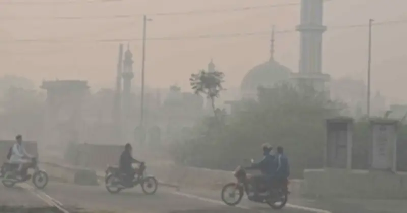 ঢাকার বায়ুদূষণ: পুরান ঢাকায় একিউআই ১৭১, জনস্বাস্থ্যের জন্য 'অস্বাস্থ্যকর' অবস্থা