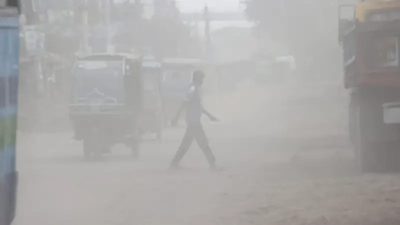 বৃষ্টির পরও ঢাকার বায়ুদূষণ: বিশ্বে দ্বিতীয় অবস্থানে রাজধানী