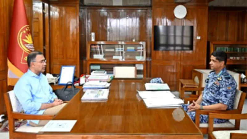 প্রধানমন্ত্রী তারেক রহমানের সঙ্গে বিমানবাহিনী প্রধানের সৌজন্য সাক্ষাৎ অনুষ্ঠিত