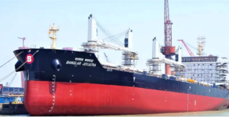 হরমুজ প্রণালিতে আটকে পড়া বাংলাদেশি জাহাজ মুক্ত, যুদ্ধবিরতির পর যাত্রা শুরু