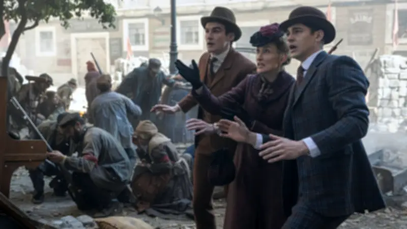 গাই রিচির 'ইয়ং শার্লক': অ্যাকশনে ভরা রহস্য, কিন্তু শার্লকের আসল মেজাজ নেই