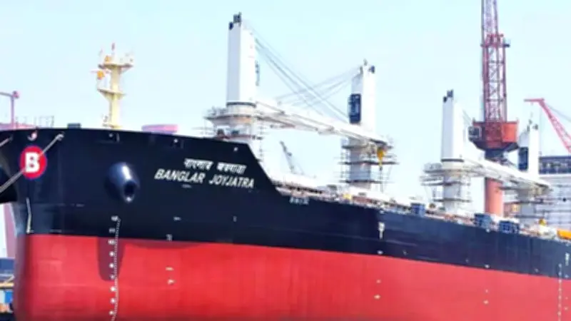 বাংলাদেশের যুদ্ধবিরতি স্বাগত ও অভ্যন্তরীণ নানা পদক্ষেপ: হরমুজ প্রণালি থেকে টিকাদান পর্যন্ত