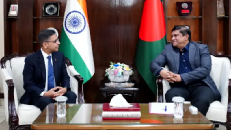 বাংলাদেশ-ভারত প্রতিরক্ষা সহযোগিতা ও জাল সনদধারী শিক্ষক চিহ্নিতকরণে বৈঠক