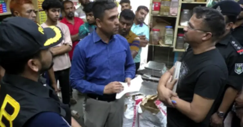 যশোরে অবৈধ ভোজ্য তেল মজুত: প্রতিষ্ঠানকে ৫০ হাজার টাকা জরিমানা, ৯১ লাখ টাকার তেল জব্দ