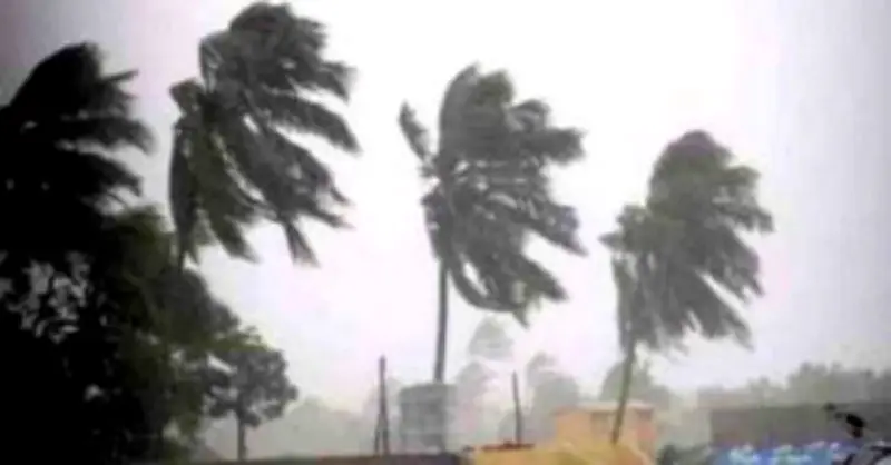 আবহাওয়া অধিদপ্তরের সতর্কতা: আগামী ১২ ঘণ্টায় কালবৈশাখী ও ঝোড়ো হাওয়া