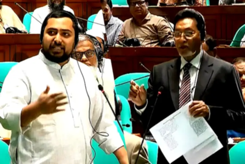 বাংলাদেশে অনলাইন শিক্ষার অগ্রগতি: নতুন সম্ভাবনা ও চ্যালেঞ্জ