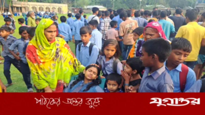 পাবনার স্কুলে বিএনপি নেতার মাদকাসক্ত ছেলের ছুরি হামলা, আতঙ্কে জ্ঞান হারাল শিক্ষার্থীরা