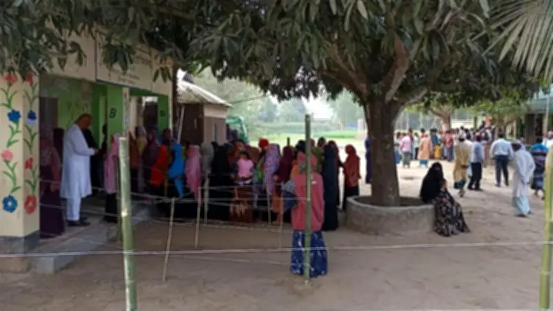 শেরপুর-৩ ও বগুড়া-৬ আসনে ভোটগ্রহণ, লেবাননে ইসরায়েলি হামলায় নিহত ২৫৪