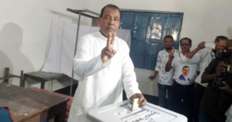 বগুড়া-৬ উপ-নির্বাচনে বিএনপি প্রার্থী রেজাউল করিম বাদশার ভোটদান, সুষ্ঠু পরিবেশের আশা