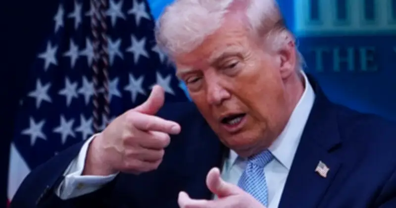 ট্রাম্পের হুঁশিয়ারি: ইরান চুক্তি না মানলে শুরু হবে 'অদেখা' যুদ্ধ