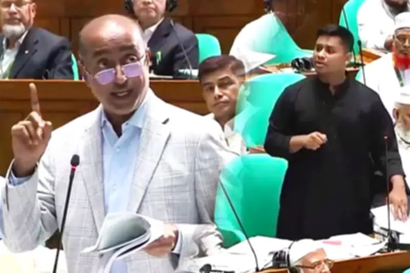 বাংলাদেশে অনলাইন শিক্ষার নতুন সম্ভাবনা: প্রযুক্তির মাধ্যমে শিক্ষার প্রসার