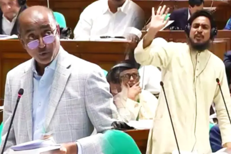 বাংলাদেশে অনলাইন শিক্ষার নতুন সম্ভাবনা: প্রযুক্তির মাধ্যমে শিক্ষার প্রসার