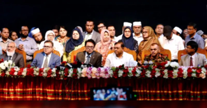 ঢাকার নির্বাচিত শিক্ষাপ্রতিষ্ঠানে শুরু হচ্ছে মিশ্র শিক্ষা: ৩ দিন অফলাইন, ৩ দিন অনলাইন ক্লাস