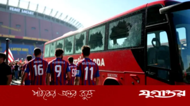 বার্সেলোনা সমর্থকদের হামলায় অ্যাটলেটিকোর বাস ক্ষতিগ্রস্ত, উয়েফার জরিমানার মুখে ক্লাব