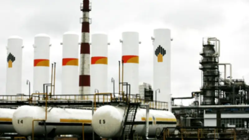 ইরান যুদ্ধের প্রভাবে রাশিয়ার তেল-গ্যাস আয় দ্বিগুণ, বাংলাদেশে জ্বালানি ভর্তুকি ও অন্যান্য সংবাদ