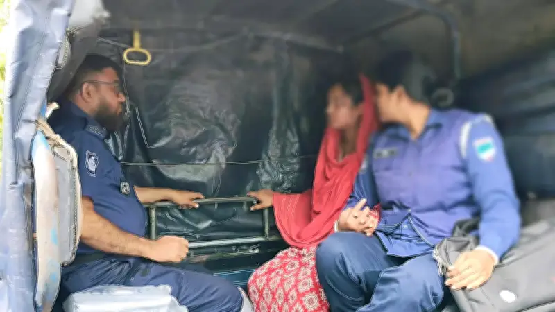 নড়াইলে তিন মাস বয়সী শিশু হত্যা: মা আরিফা খাতুনকে জিজ্ঞাসাবাদের জন্য আটক করেছে পুলিশ