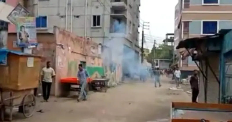 নারায়ণগঞ্জে যুবদলের দুই গ্রুপের সংঘর্ষে গুলিবিদ্ধ মাদ্রাসা শিক্ষার্থীসহ আহত ৮