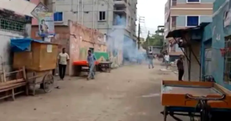 নারায়ণগঞ্জে গার্মেন্টস ঝুট ব্যবসার দখল নিয়ে বিএনপির দুই পক্ষের সংঘর্ষ, গুলিতে আহত ৩