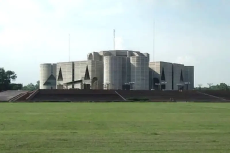 সংসদে বিরোধী দলের ওয়াকআউট, 'গণবিরোধী' বিল পাসের অভিযোগ