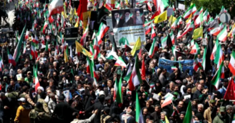 ইরানে প্রয়াত সর্বোচ্চ নেতা আলী খামেনেইয়ের প্রতি শ্রদ্ধা নিবেদন, উত্তরসূরির অনুপস্থিতি