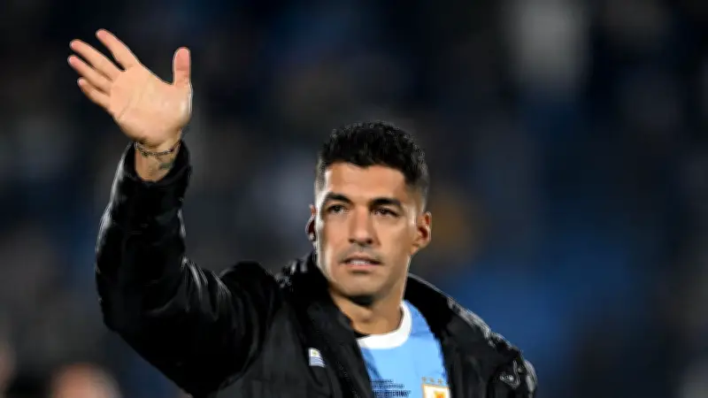 ৩৯ বছর বয়সেও বিশ্বকাপে ফিরতে প্রস্তুত উরুগুয়ের কিংবদন্তি লুইস সুয়ারেজ