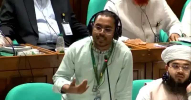 স্থানীয় সরকার বিল নিয়ে সংসদে তীব্র বিতর্ক: ‘পিঠে ছুরিকাঘাত’ বলে অভিযোগ