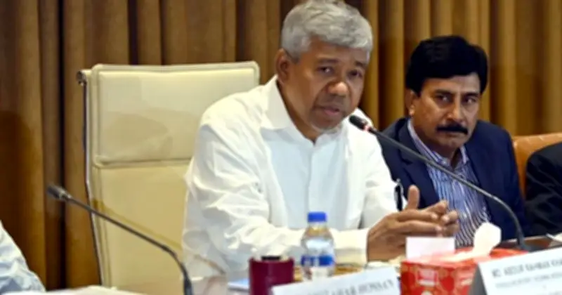 এনবিআর চেয়ারম্যানের সতর্কবার্তা: ৬ লাখ কোটি টাকা রাজস্ব আদায়ে কঠোর হবে কর কর্তৃপক্ষ