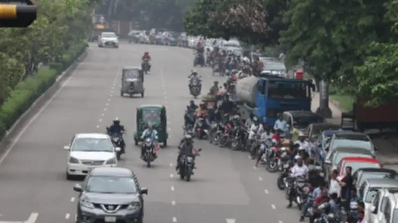 মধ্যপ্রাচ্যে যুদ্ধবিরতির পরও জ্বালানি বাজারে অস্থিরতা, দাম কমলেও স্বস্তি মিলছে না