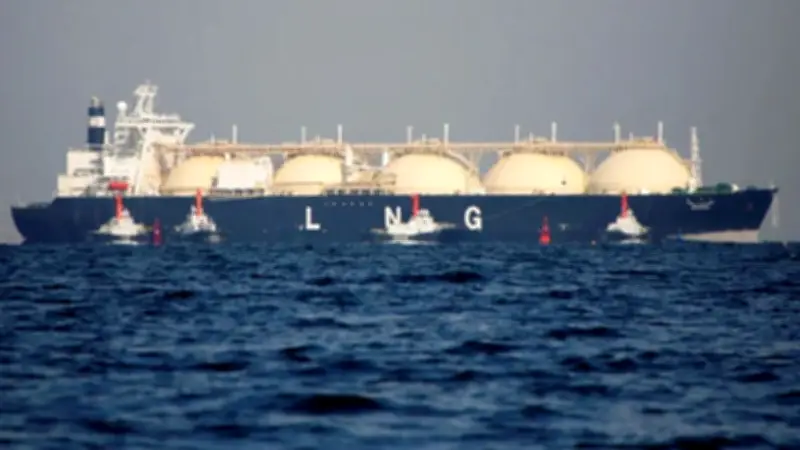 ইরানের হরমুজ প্রণালিতে এলএনজি-এলপিজি জাহাজ বৃদ্ধি ও আঞ্চলিক রাজনৈতিক উত্তেজনা