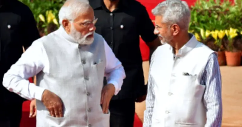 ইরান-মার্কিন যুদ্ধবিরতিতে পাকিস্তানের ভূমিকা এড়িয়ে ভারতের কূটনৈতিক নীরবতা নিয়ে সমালোচনার ঝড়