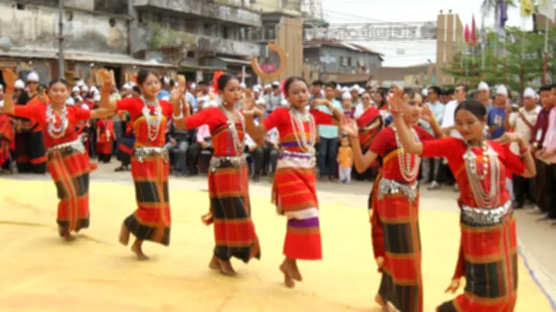পার্বত্য উৎসবে আদিবাসী সংস্কৃতির বর্ণিল প্রদর্শন: তরুণ প্রজন্মের ঐতিহ্য রক্ষার অঙ্গীকার