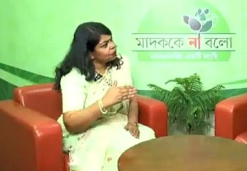 মনের জট খোলার সহজ উপায়: ডিজিটাল ডিটক্স ও শিথিলায়নের পরামর্শ দিলেন বিশেষজ্ঞ