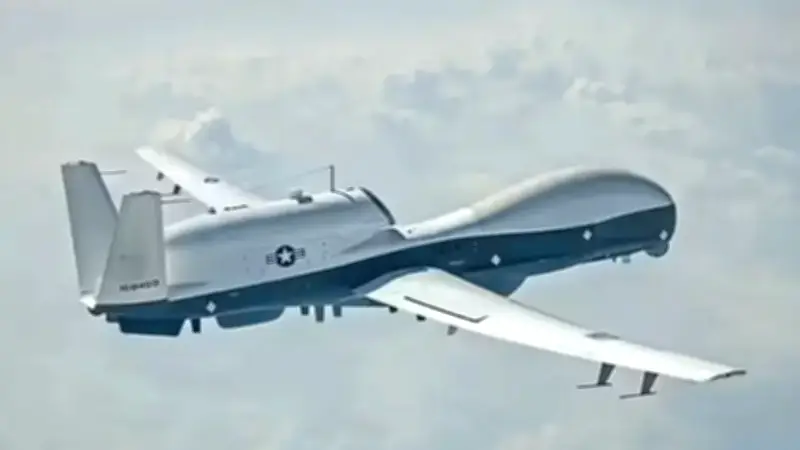 যুক্তরাষ্ট্রের মূল্যবান ড্রোন হারিয়ে গেছে হরমুজ প্রণালিতে, ইরান সংলাপ স্থগিত করেছে