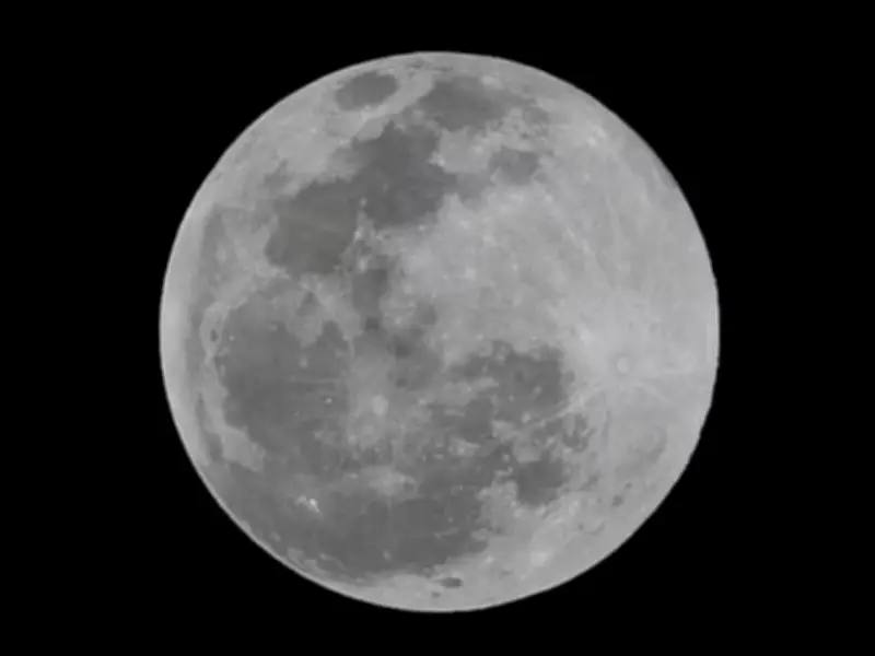 চাঁদে মানব বসতি: বিজ্ঞানীরা পরিকল্পনা করছেন, চরম প্রতিকূলতার মুখোমুখি হতে হবে