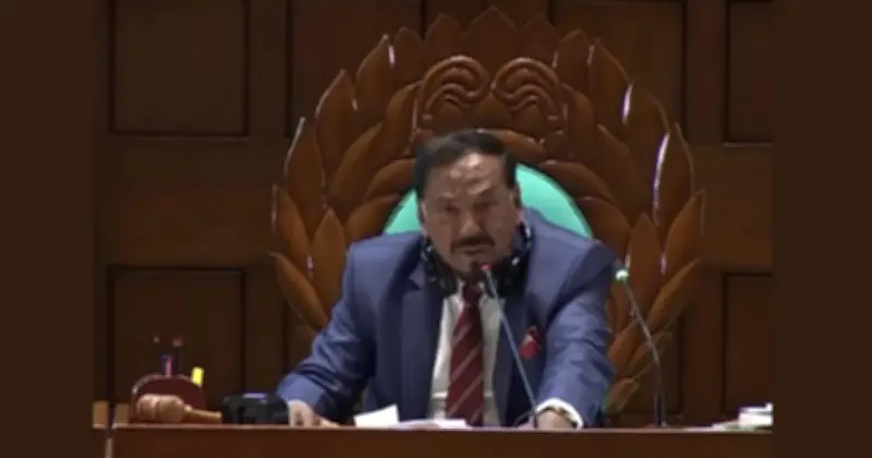 সংসদে বিল নিয়ে বিভ্রান্তি, স্পিকার সদস্যের প্রতি ‘আরও সতর্ক’ হওয়ার পরামর্শ